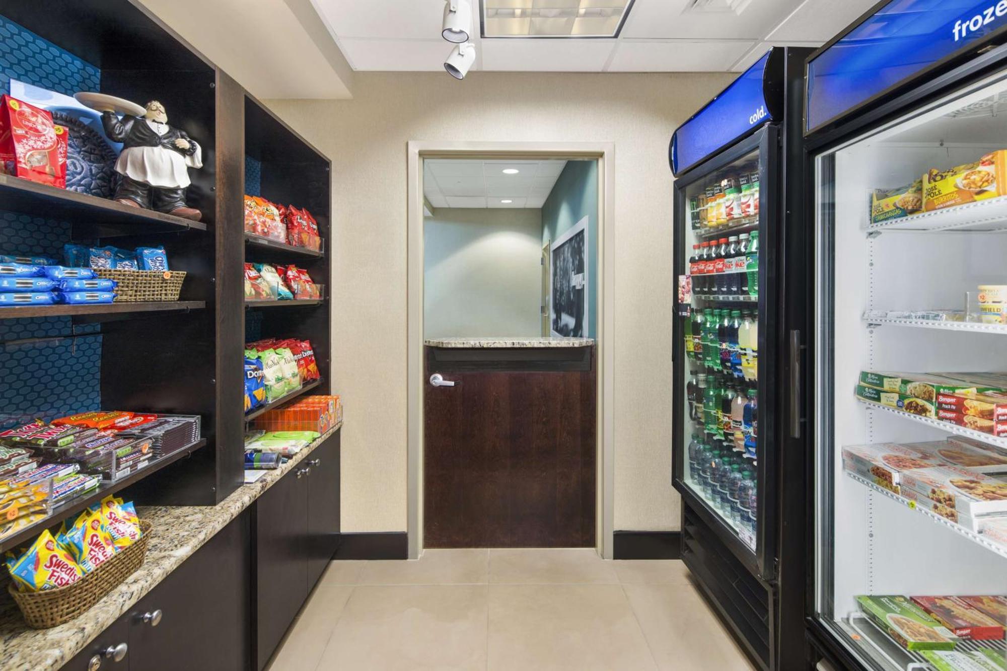 Hampton Inn Columbia I-20-Clemson Road Екстериор снимка