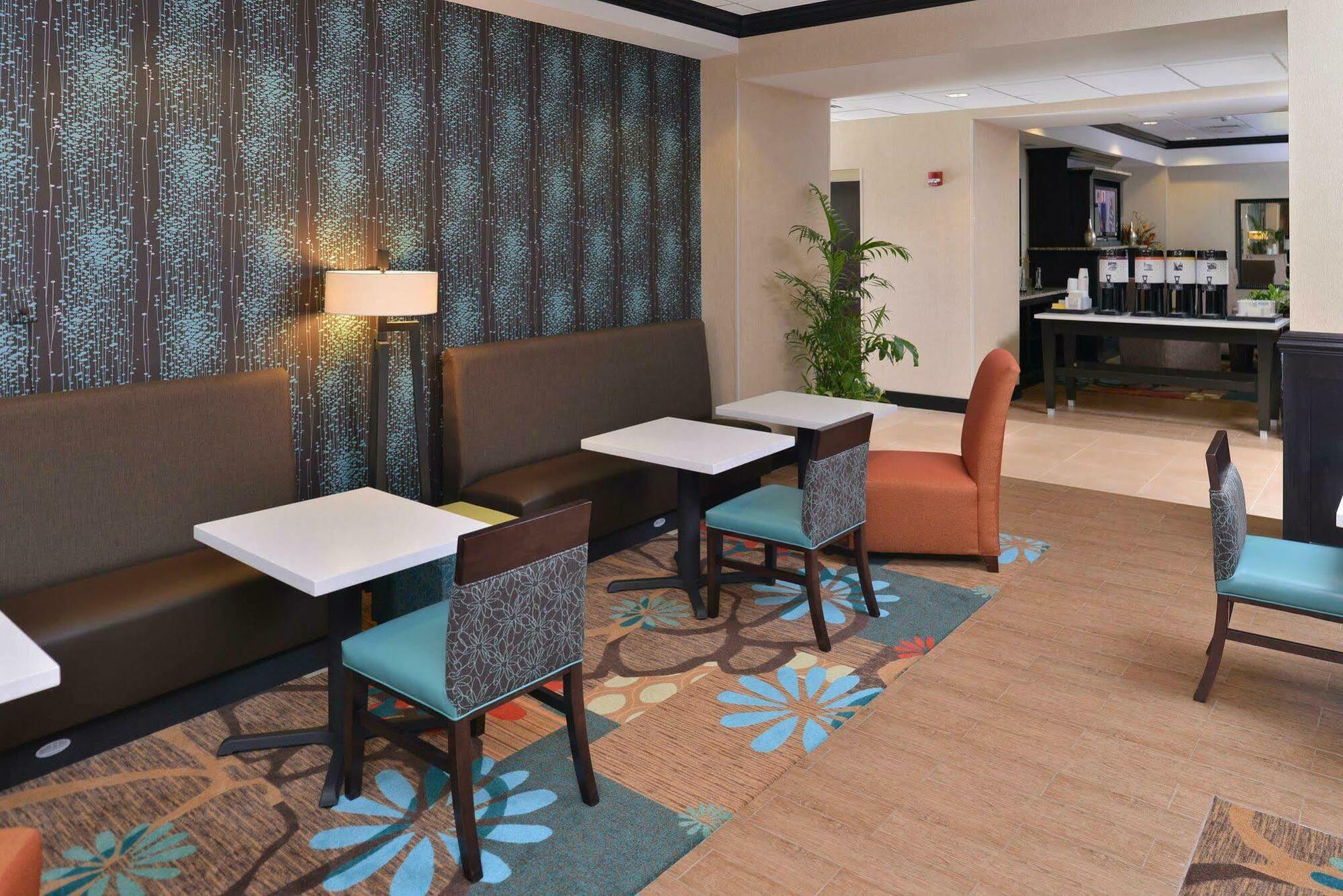 Hampton Inn Columbia I-20-Clemson Road Екстериор снимка